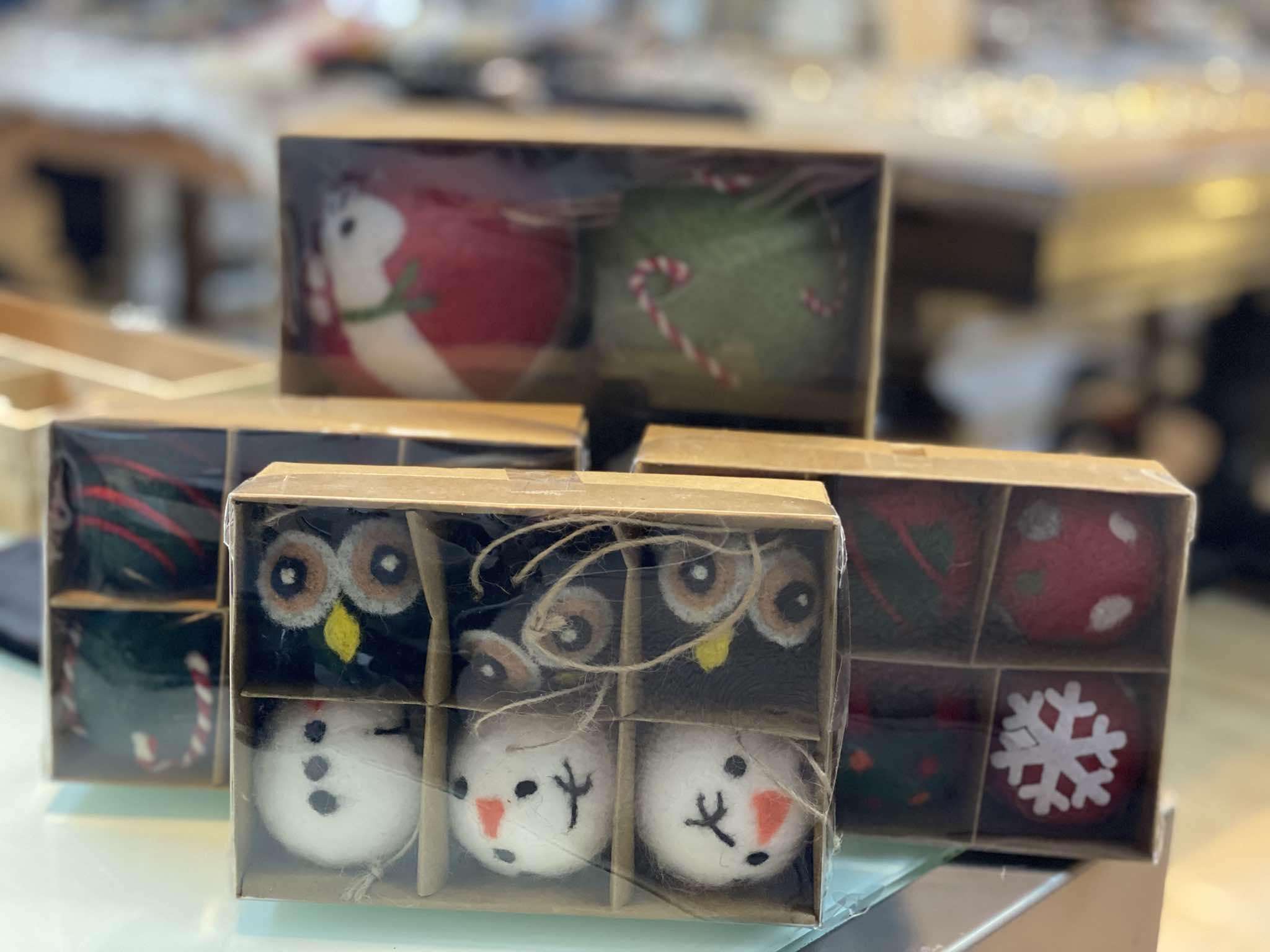 Christmas felted wool ball ornament box