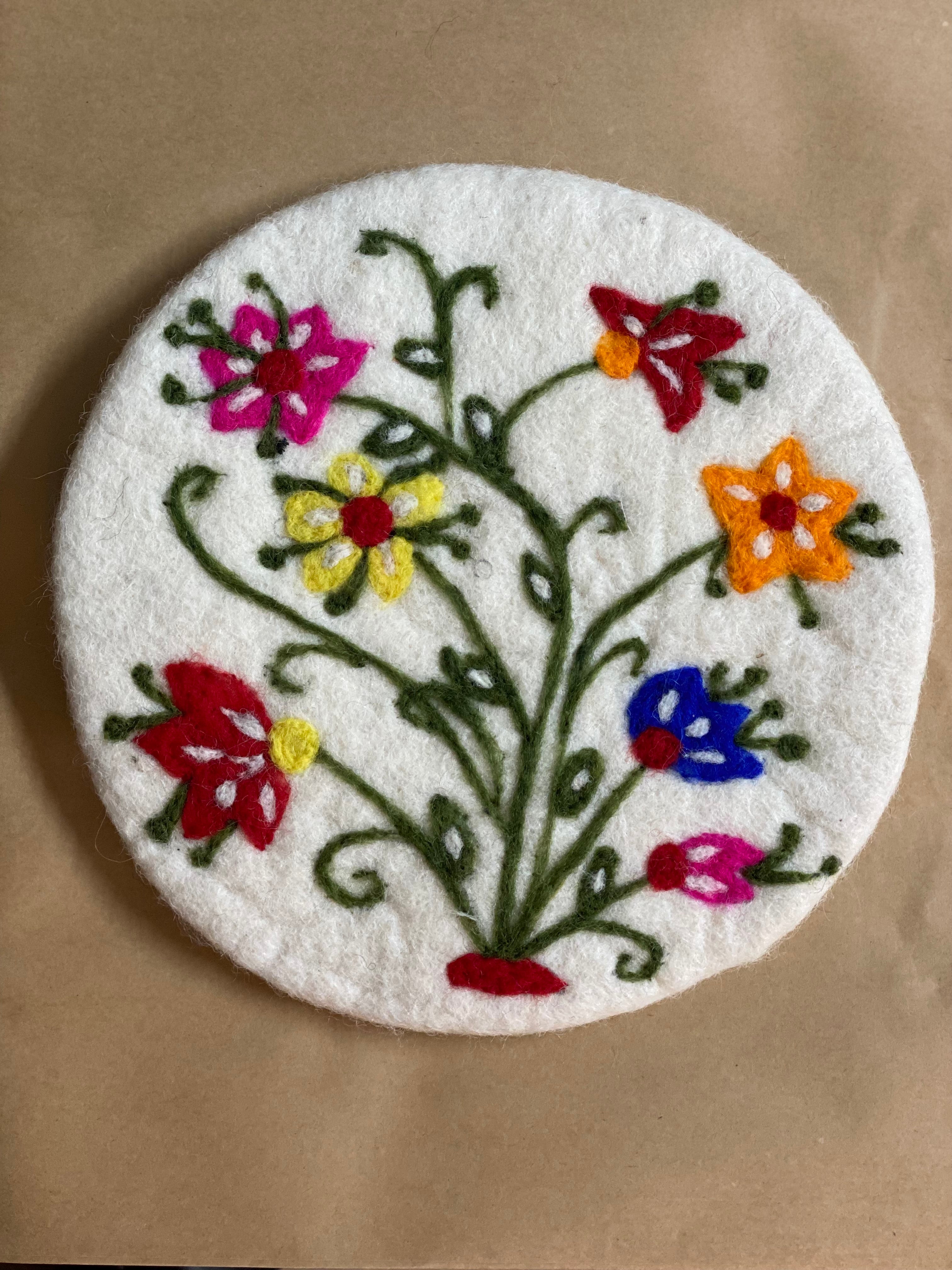 Felted wool hot mat