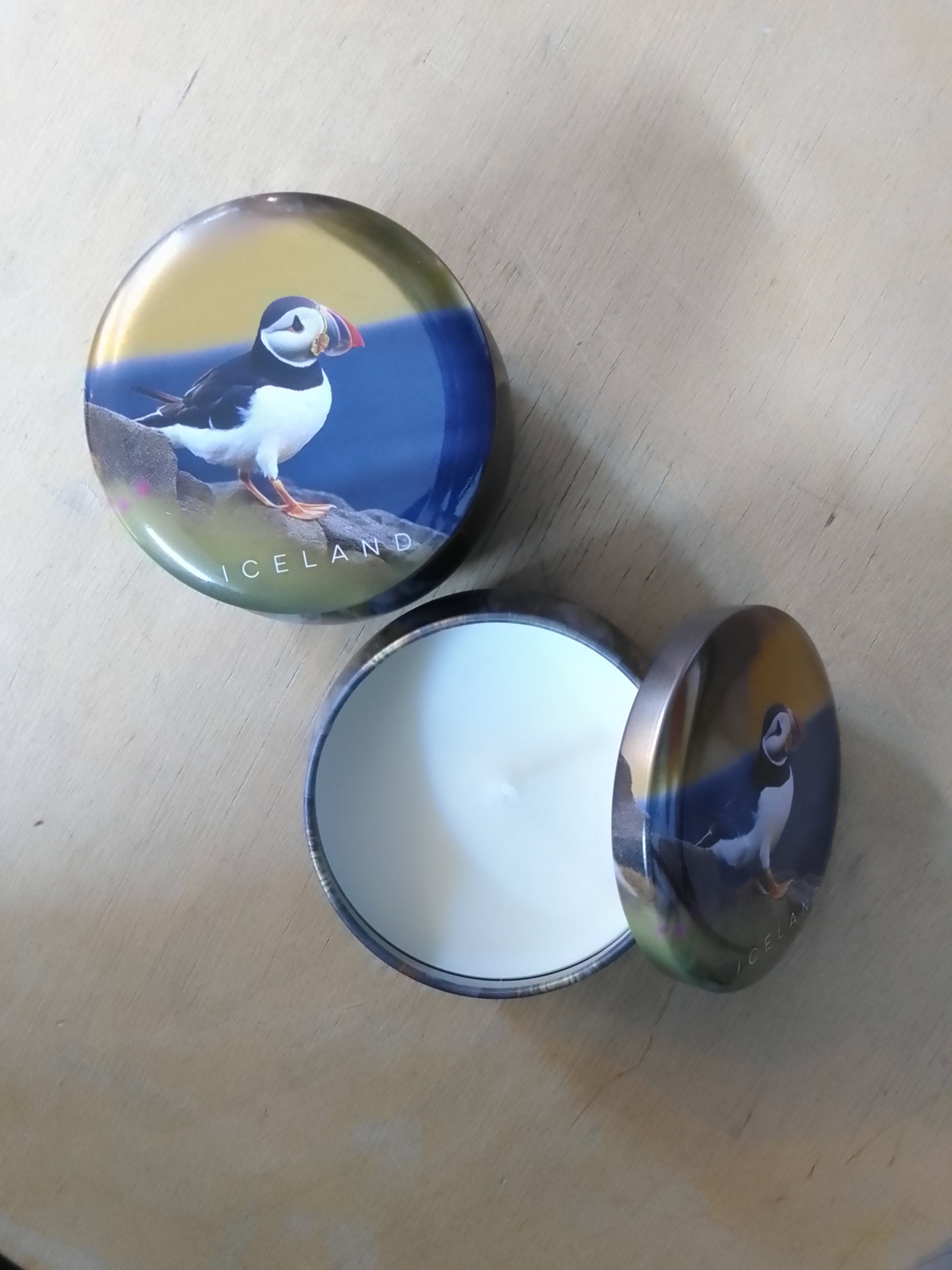 Candles  by Bókafélagið