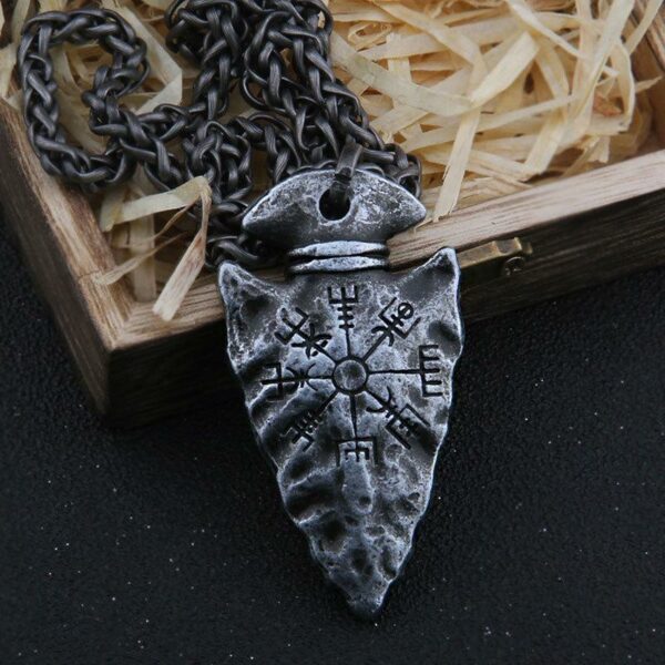 Retro Viking Pendant Necklace